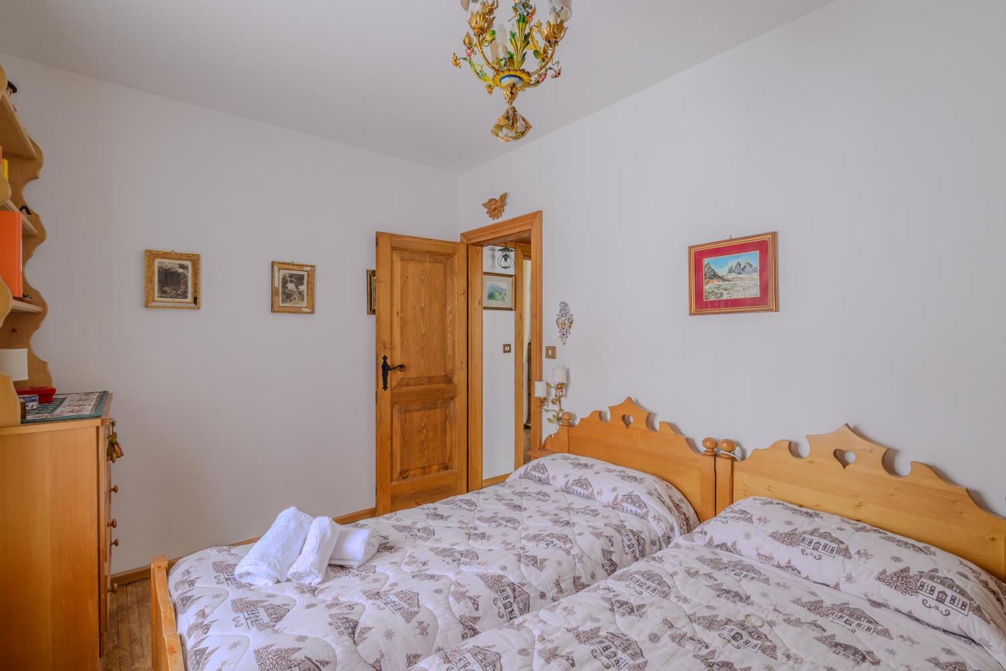 Ca' Dello Scoiattolo Apartment กอร์ตินาดัมเปซโซ ภายนอก รูปภาพ