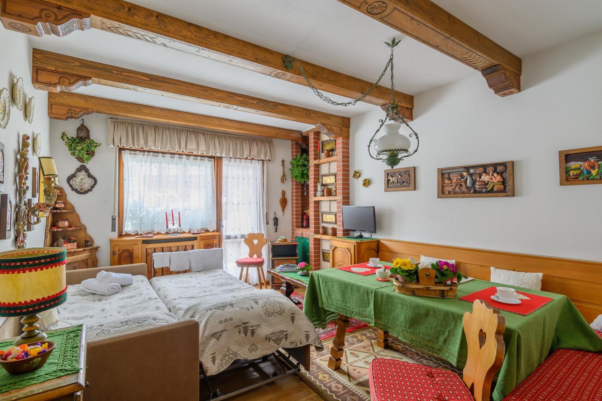 Ca' Dello Scoiattolo Apartment กอร์ตินาดัมเปซโซ ภายนอก รูปภาพ