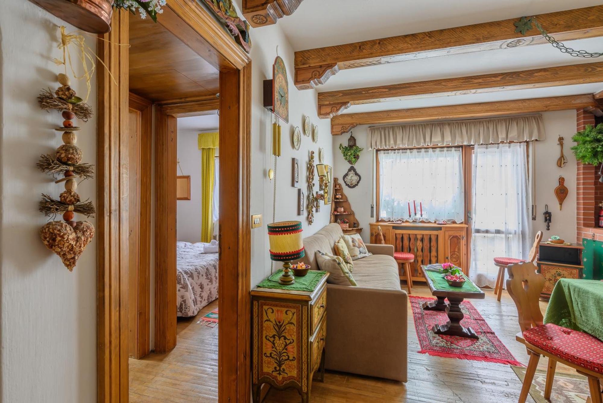 Ca' Dello Scoiattolo Apartment กอร์ตินาดัมเปซโซ ภายนอก รูปภาพ